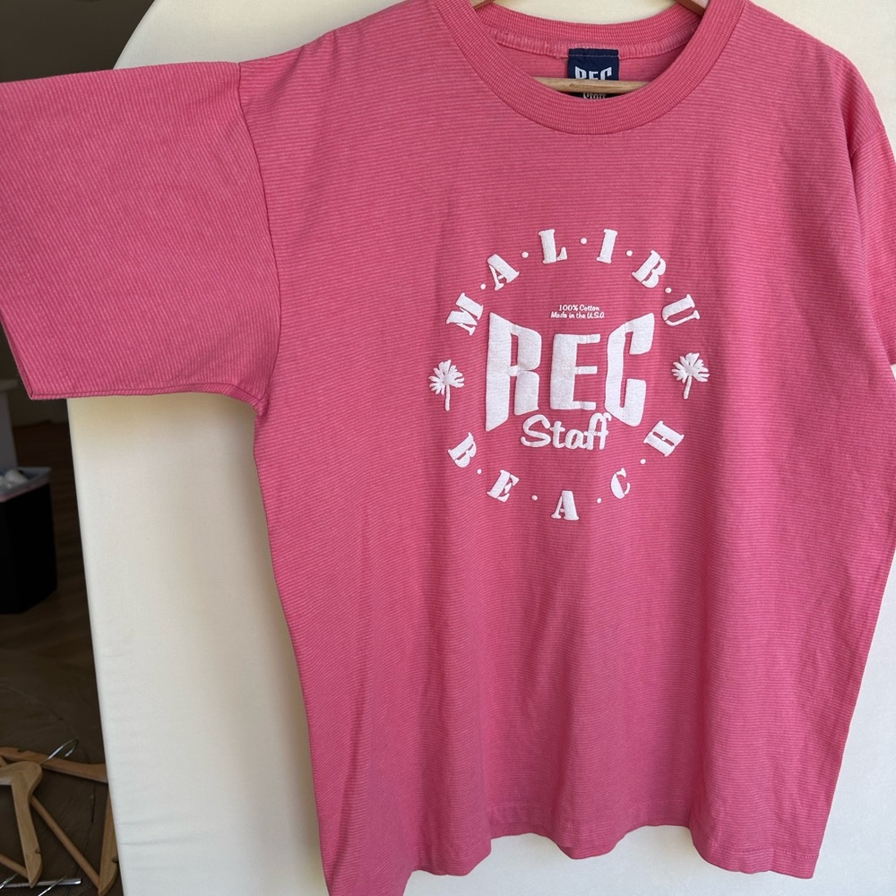 VINTAGE Rec Staff Malibu Beach Oversized Lifeguard T Shirt Top in Coral, size L